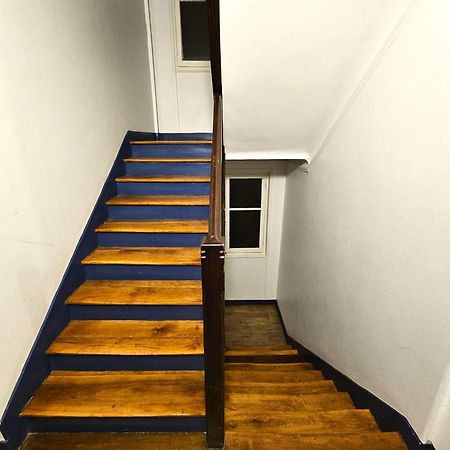 Comme Une Suite Pres Du Metro Clichy Exteriér fotografie